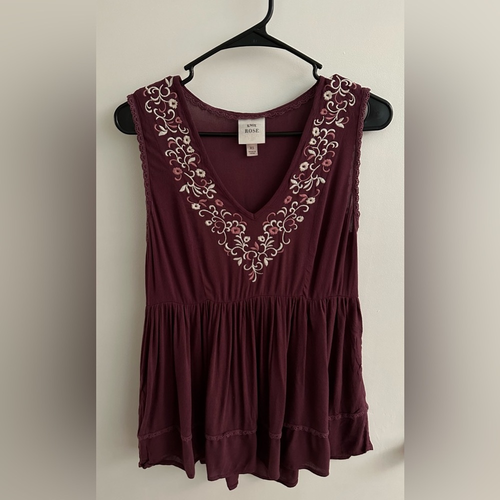 Knox Rose. Embroidered Babydoll Tank Top.